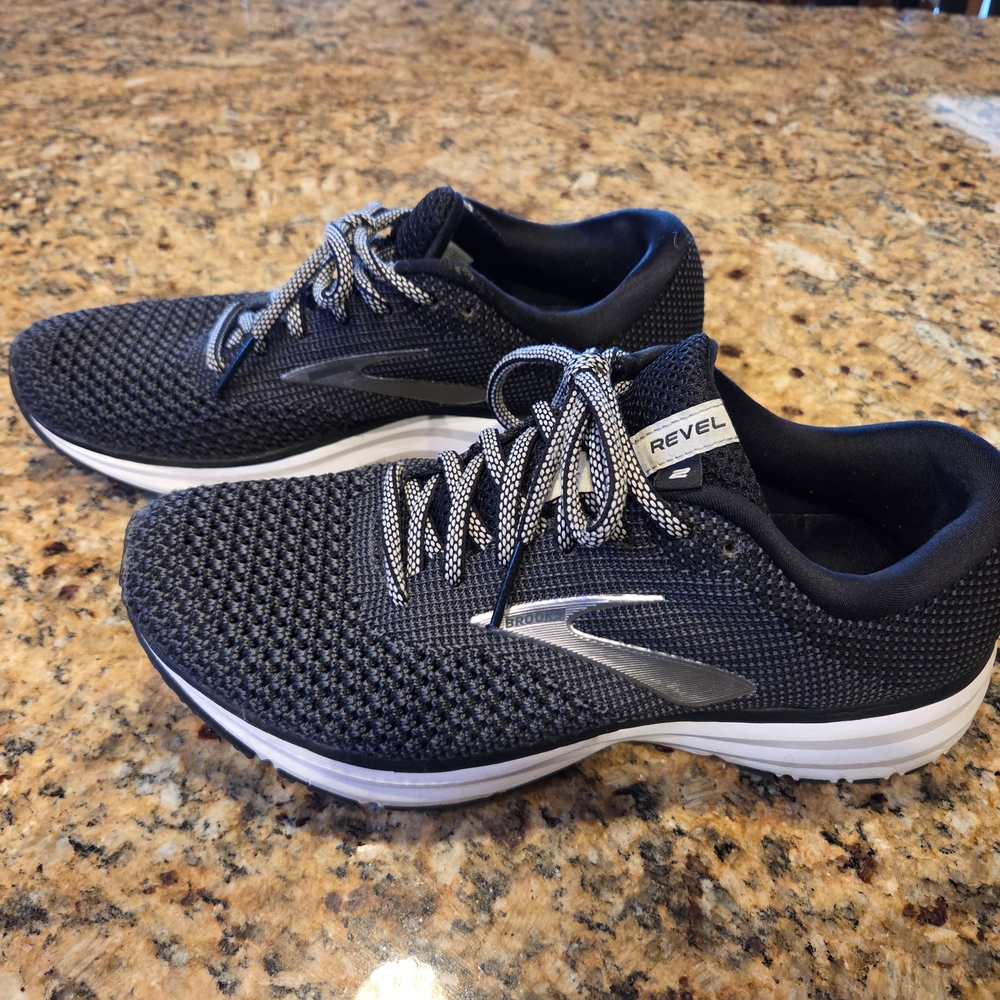 Brooks Revel Women's Black Running Shoes